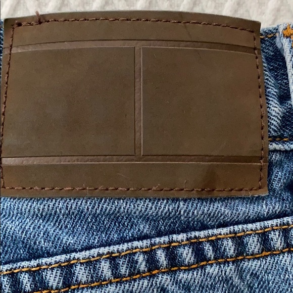 Tommy Hilfiger Jeans Classic Fit - Picture 5 of 10